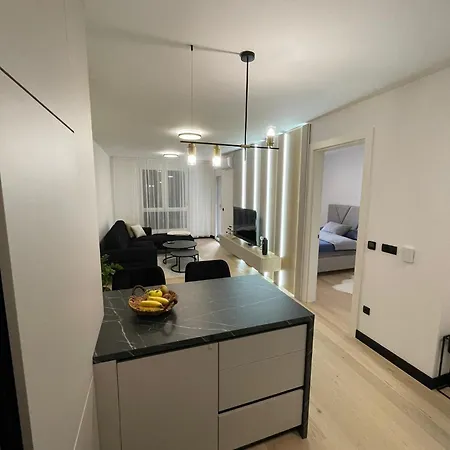 Apartman1105 Free Garage شقة *