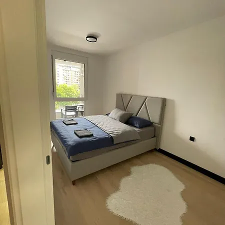 Apartman1105 Free Garage Apartment