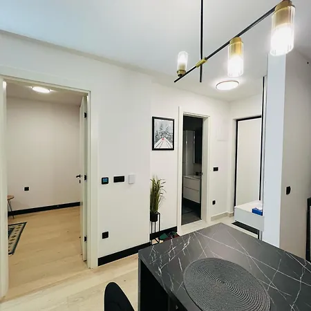 Apartman1105 Free Garage アパート *