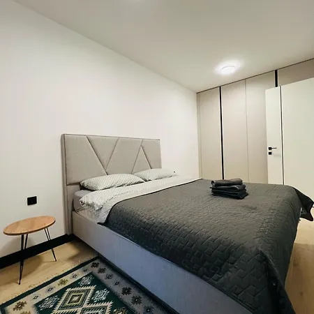 Apartman1105 Free Garage * サラエヴォ