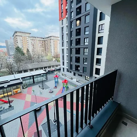 Apartman1105 Free Garage * סראייבו