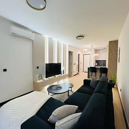 Apartman1105 Free Garage Apartment *